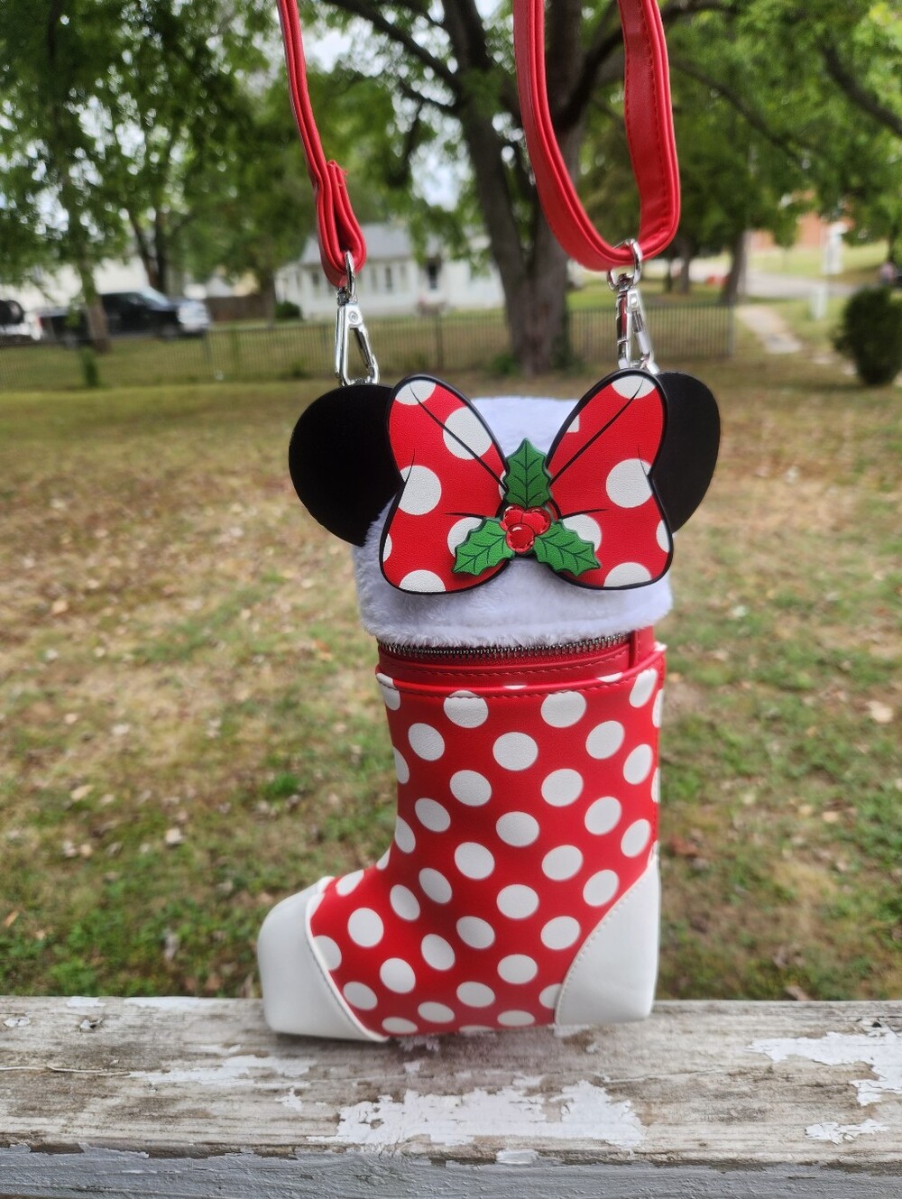Disney Loungefly Minnie Mouse Christmas Stocking Crossbody With Hard Tag
